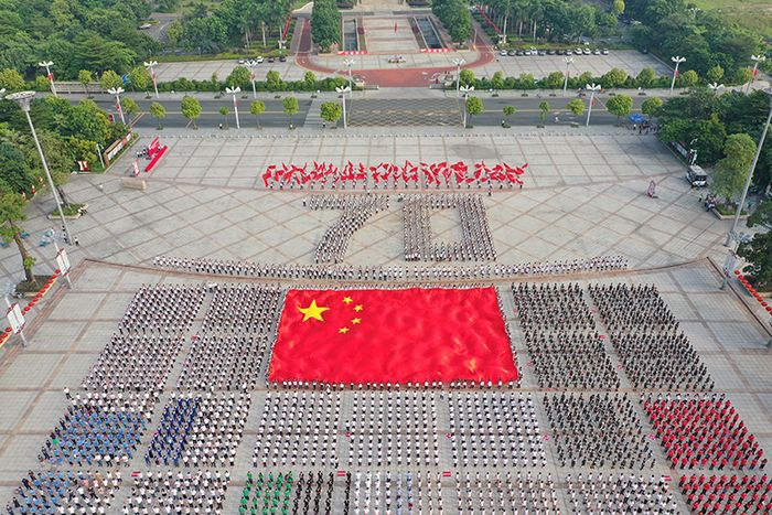  东莞高埗万人高歌颂祖国，礼MV将于国庆前首发(图1)