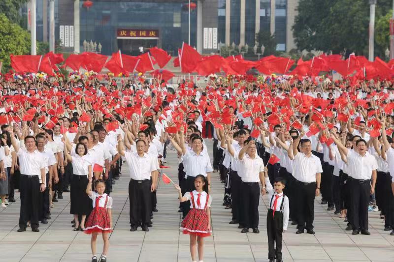  东莞高埗万人高歌颂祖国，礼MV将于国庆前首发(图3)