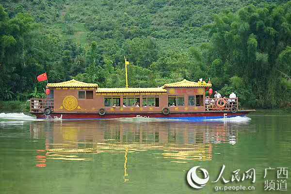 广西第一湾热烈庆祝“八·一”建军节暨景区优惠活动(图4)