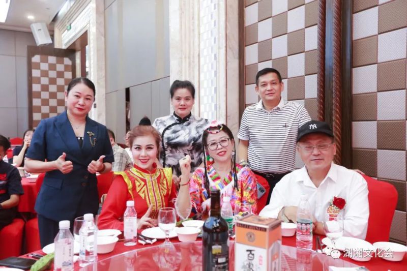 湾区菁英,惟楚有材 | 深圳市湖湘文化促进会一届二次会员大会暨湖湘菁英中秋联谊会举行(图32) 湾区菁英,惟楚有材 | 深圳市湖湘文化促进会一届二次会员大会暨湖湘菁英中秋联谊会举行(图32)