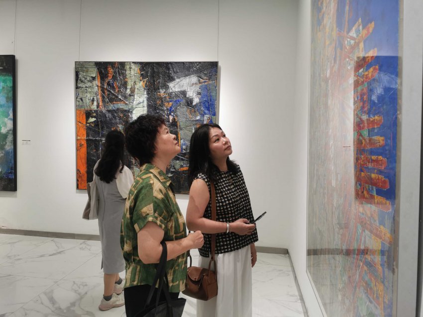 物之维——2025广东省综合材料绘画邀请展在深圳宝安1990馆展出(图3)