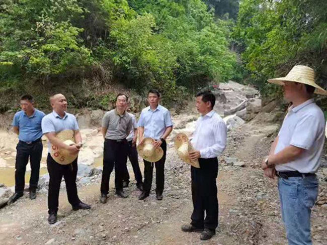 河池市政协副主席、东兰县委书记黄贤昌到香河漂流景区检查指导工作(图7)