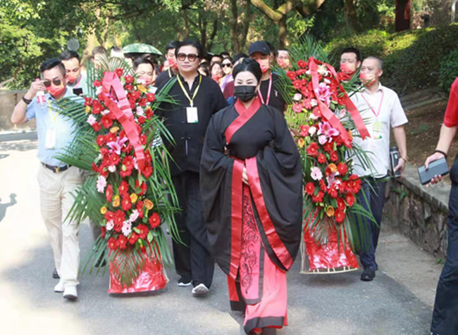 纪念王船山诞辰402周年，【千禧古境根宫书院】【文和书院】 赴长沙岳麓书院船山学社，礼拜大儒王船山先生(图2)